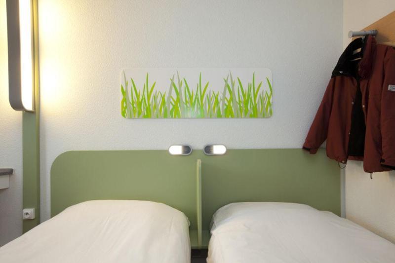 Ibis Budget Carcassonne La Cite Exterior photo