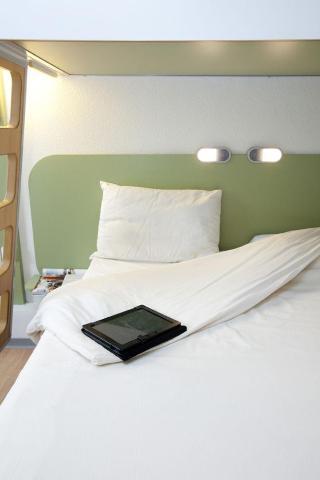 Ibis Budget Carcassonne La Cite Exterior photo