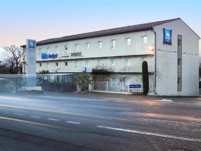 Ibis Budget Carcassonne La Cite Exterior photo